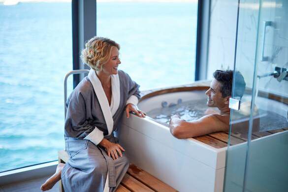 Celebrity Flora - Penthouse Suite 10, ©CEL.jpg